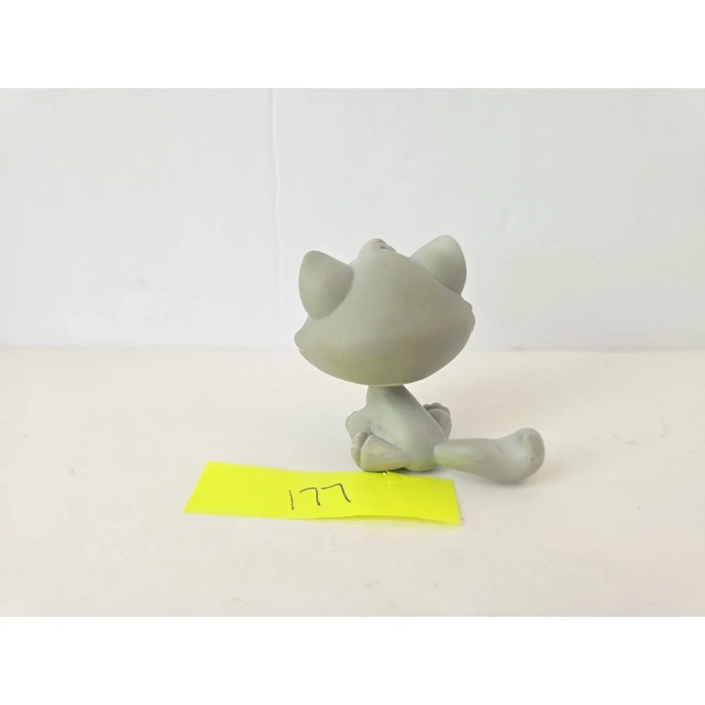 Littlest Pet Shop figure cat shorthair 177 grey blue eyes tabby